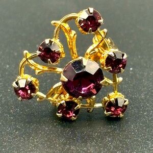 Elegant Gold and Purple Women's Jewelry heart shaped Pin.